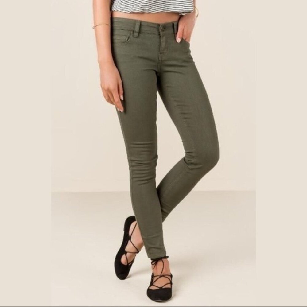 NWT Rafaella Olive Green Skinny Jeans Size 4 Pineneedle